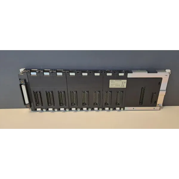OMRON  CS1W-BC083