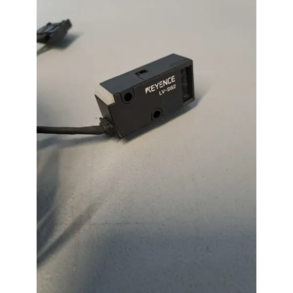 KEYENCE  LVS62