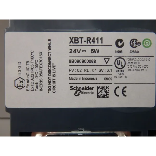 TÉLÉMÉCANIQUE  XBT-R411
