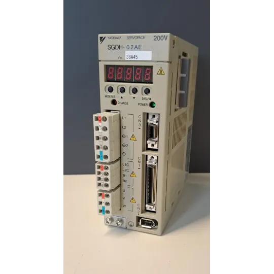 YASKAWA  SGDH-02AE