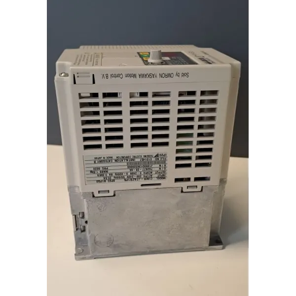 YASKAWA  CIMR-J7AZB1P5