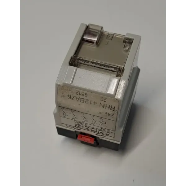 TÉLÉMÉCANIQUE  RHN412BA76