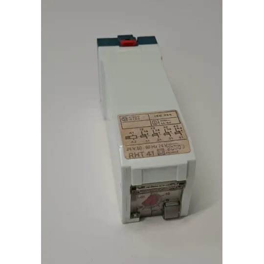 TÉLÉMÉCANIQUE  RHT41 24V