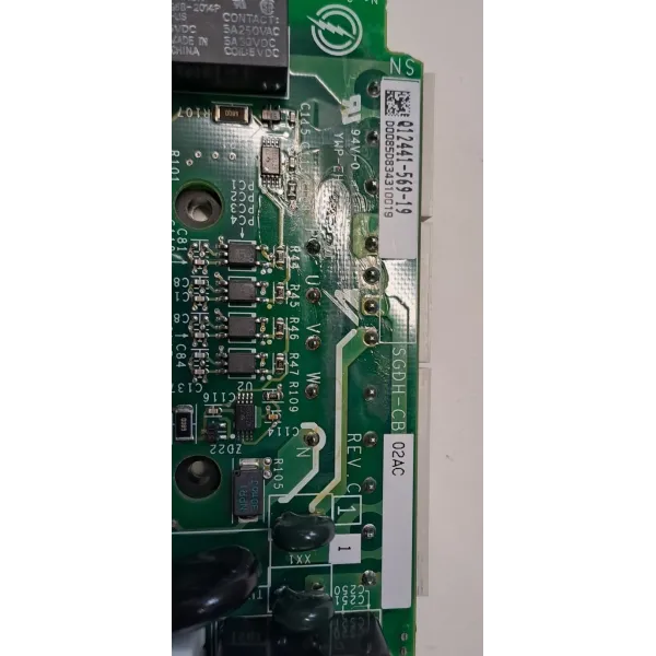 YASKAWA  SGDH-CB02AC