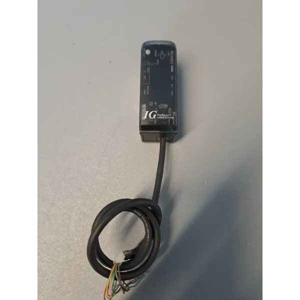 KEYENCE  IG1000