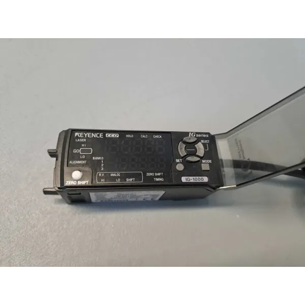 KEYENCE  IG1000