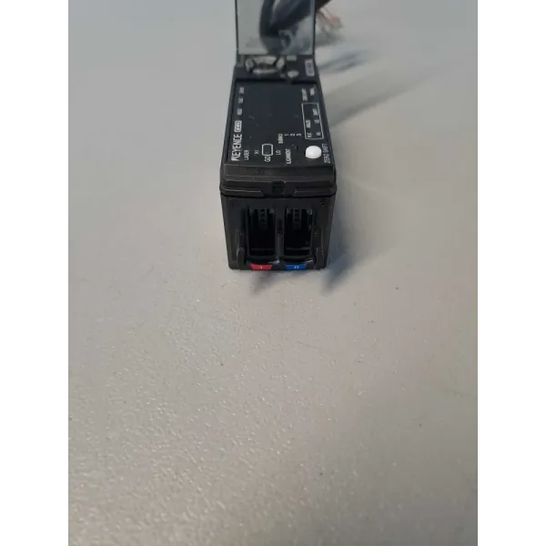 KEYENCE  IG1000