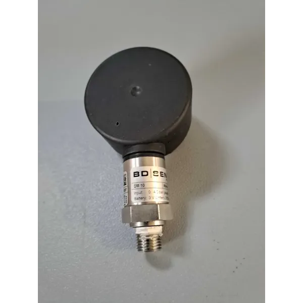 BD SENSORS DM10 M04.4001.0.B8.0K0.300.1.2.2.1.000