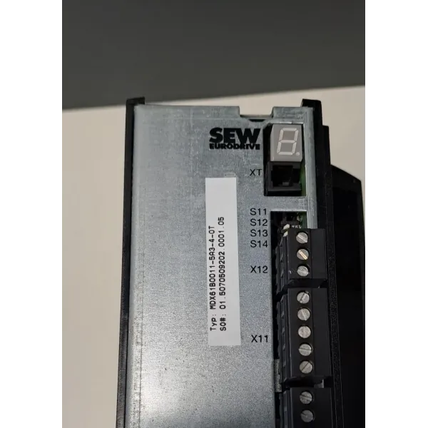 SEW EURODRIVE  MDX61B0011-5A3-4-0T