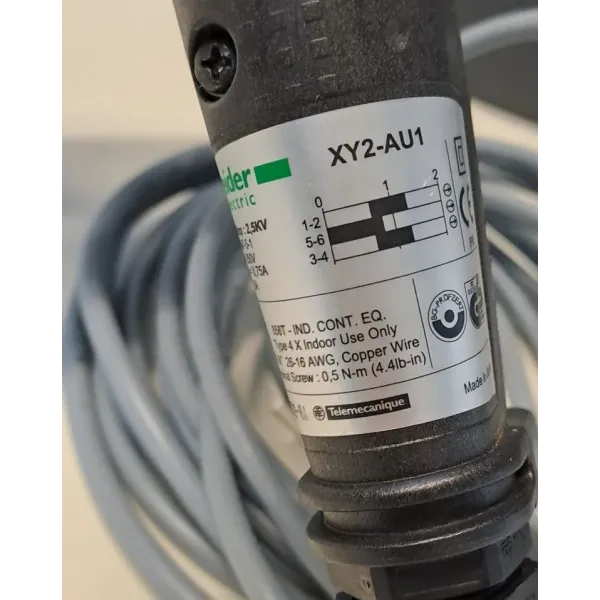 SCHNEIDER  XY2AU1