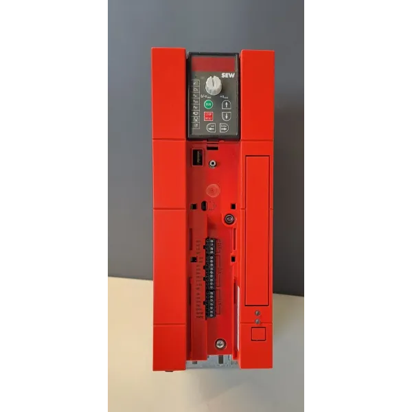 SEW EURODRIVE  MDX60A0054-5A3-4-00 + MC07B0055-5A3-4-00