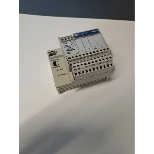 TÉLÉMÉCANIQUE  ABE8S40SB00