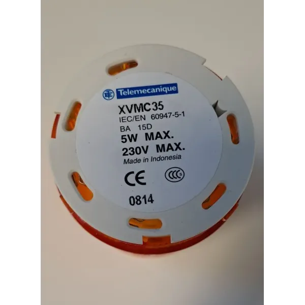 TÉLÉMÉCANIQUE  XVMC35