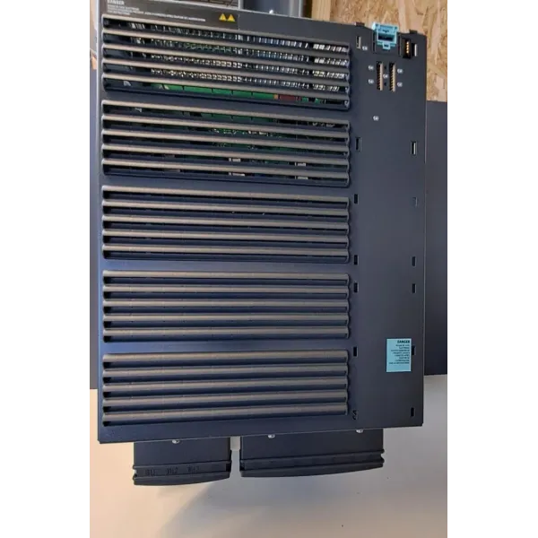 SIEMENS 6SE3210-1SE31-1UA0