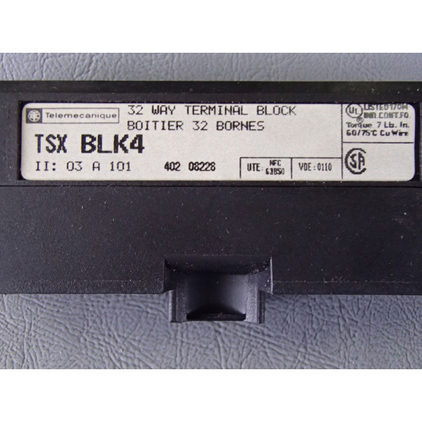 TÉLÉMÉCANIQUE  TSXBLK4