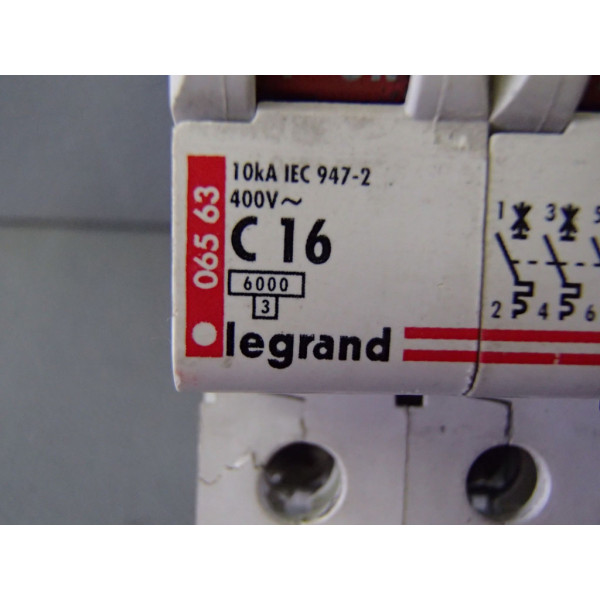 LEGRAND 06563