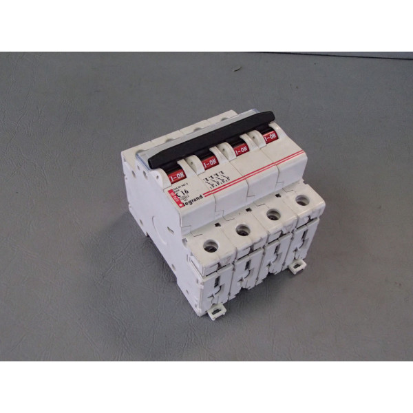 LEGRAND 07000