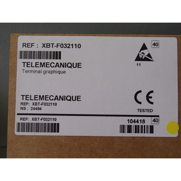 TÉLÉMÉCANIQUE  XBTF032110