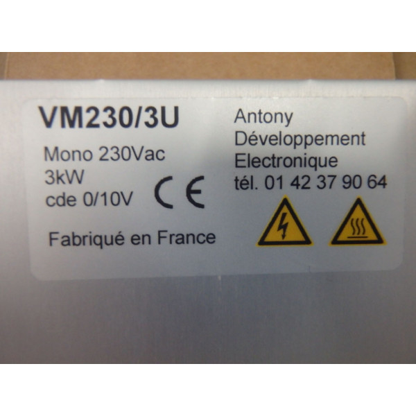 JOHNSON CONTROLS VM230/3U