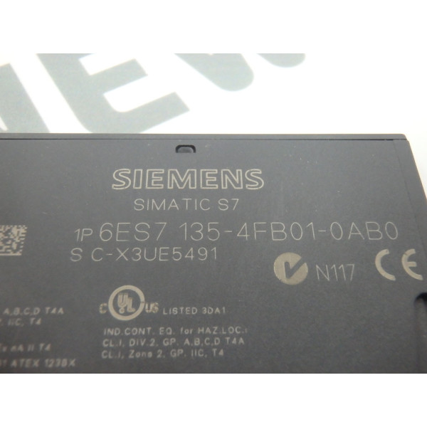 SIEMENS 6ES7135-4FB01-0AB0