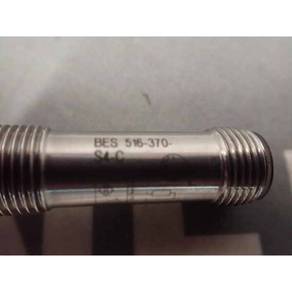 BALLUFF BES516-370-S4-C