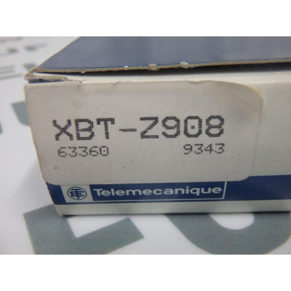 TÉLÉMÉCANIQUE  XBT-Z908