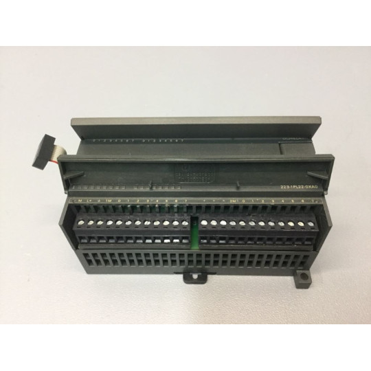 SIEMENS 6ES7223-1PL22-0XA0